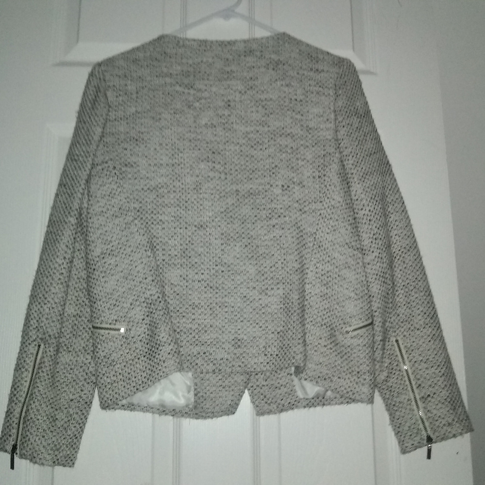 Women's Jacket - Picture 3 of 4